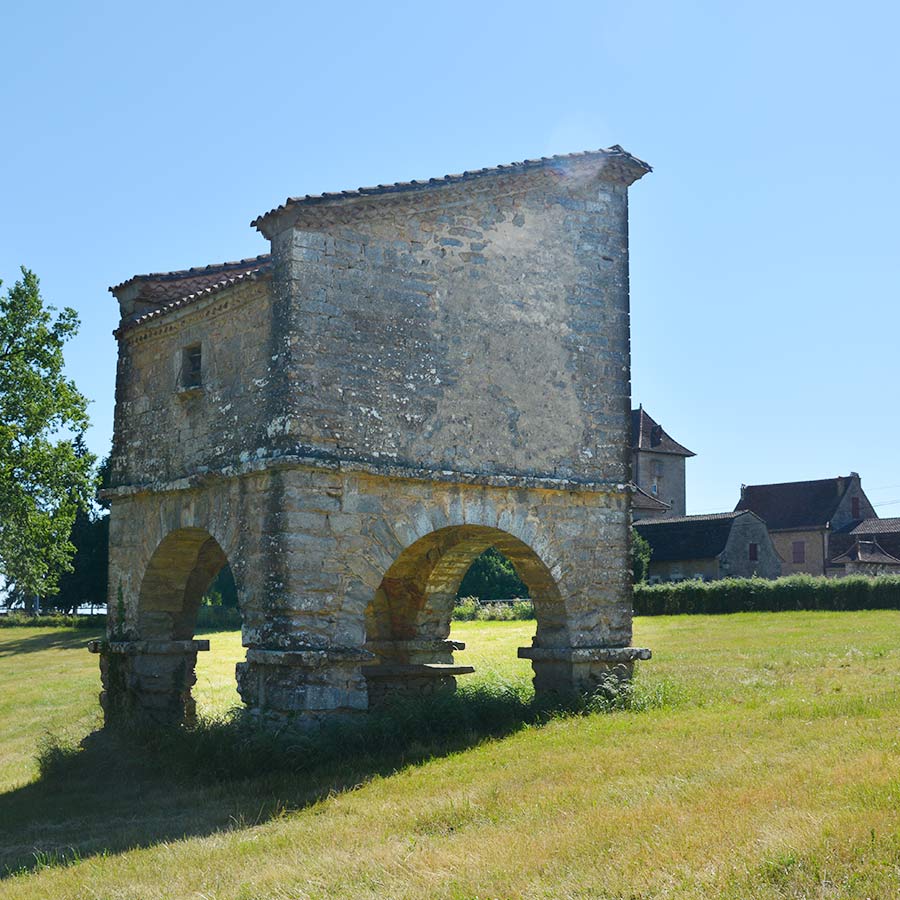 pigeonnier à Thégra